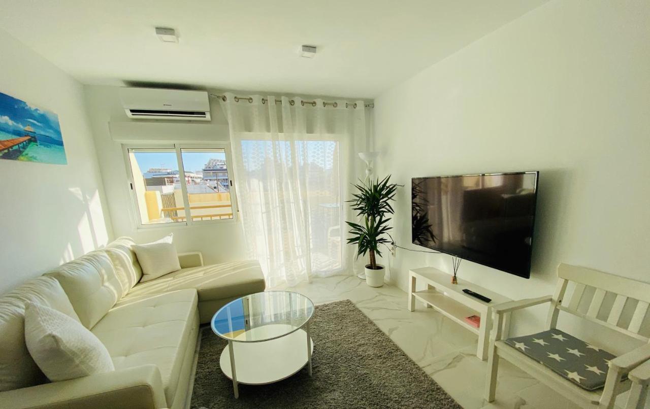 Fresh And Modern Delux Apartment In 1 Min From The Beach! Fuengirola Exterior foto